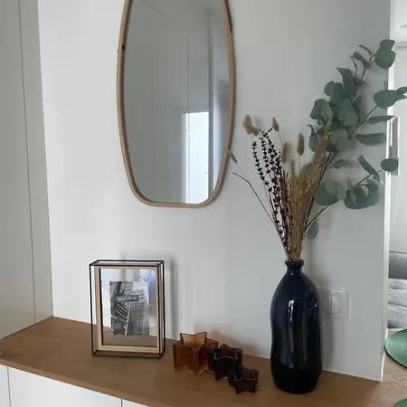 Paris Duplex Standing 1 *