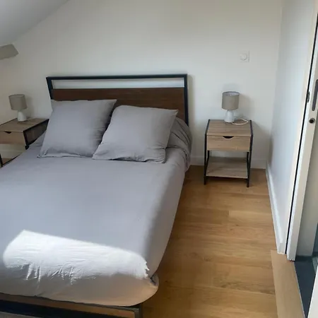 Paris Duplex Standing 1 * Les Lilas
